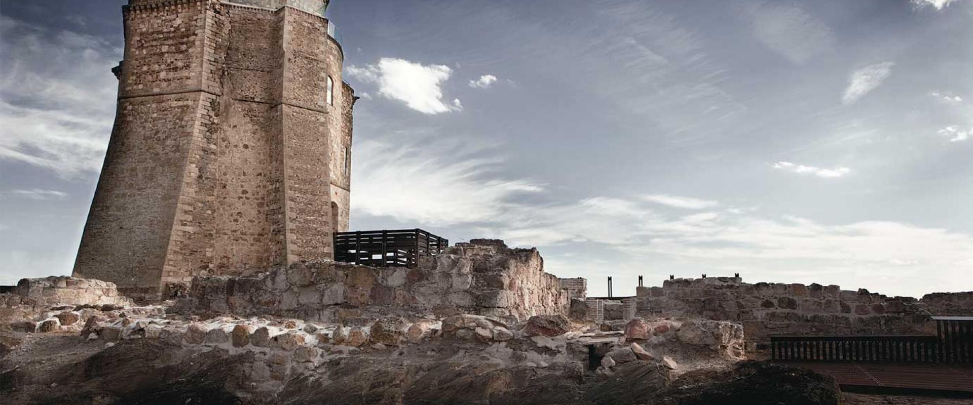 Aula de interpretación "Castillos y murallas en el Occidente de Castilla y León", en Alba de Tormes 